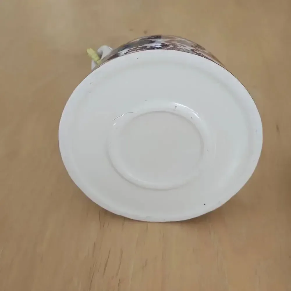 Chinese ceramic tea pot with strainer